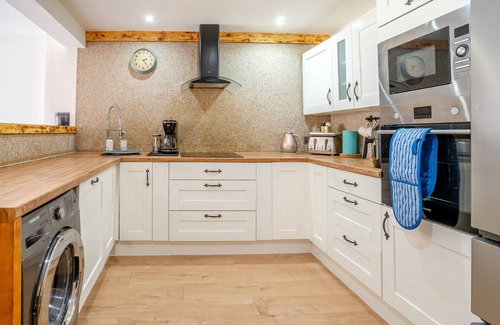 Riverside Apartment | Riverside Retreat - Cardiff
