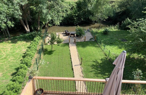 Segur-le-Chateau Villa | Riverside villa with jacuzzi in historical village
