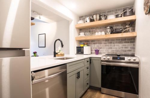 Deming House | Riversong Retreat