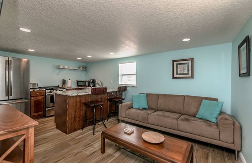 South Grant House | Riverview cottage