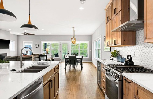 Duluth House | RiverWest Four Seasons - Base Spirit Mtn - Dog Friendly- Kids Play/Game Area-20% off Bike Rentals