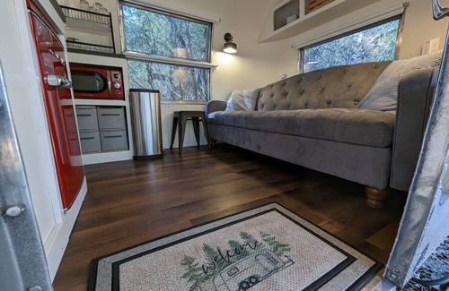Madison County House | Riveted Retreat '62Airstream - 2hr Houston Dallas