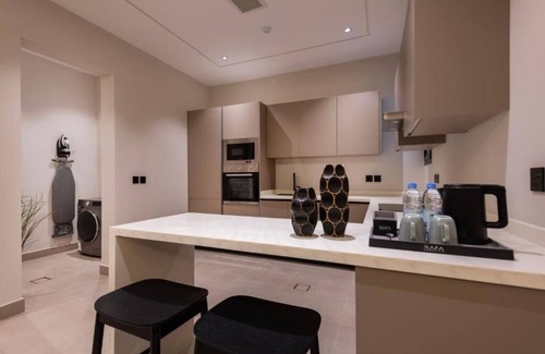 Al Wurud Apartment | Riyadh homes by RAFA Three-Bedroom Premium Apartment C