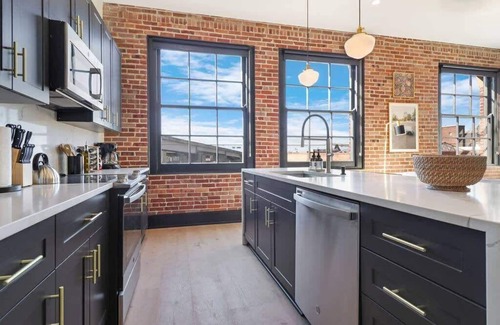 Arts/Warehouse District House | Roami at The Lola | Near Bourbon St. | 3 Bedroom