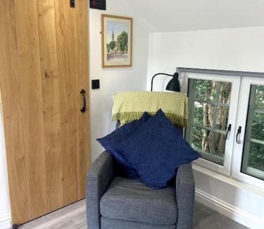 King's Bromley House | Robin's Nest - a self contained detached annex with sky sports & movies