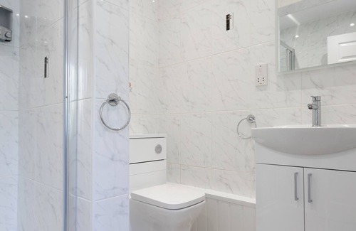 Offerton House | Robins Perch