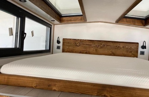 Bodrum City Center House | Robinson Tiny House Park