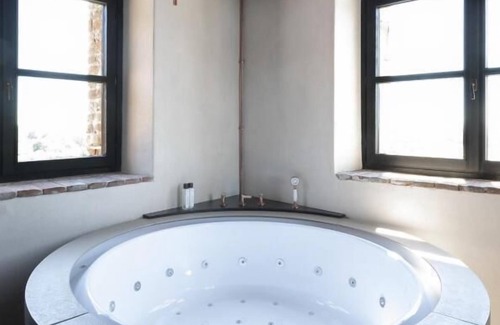 Arignano Hotel | Rocca di Arignano
