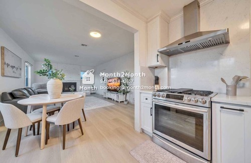 Mayflower Village House | Rochelle Retreat #42336