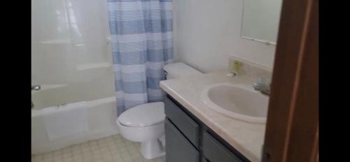 Clinton Hotel | Rock Creek Mercantile & Motel