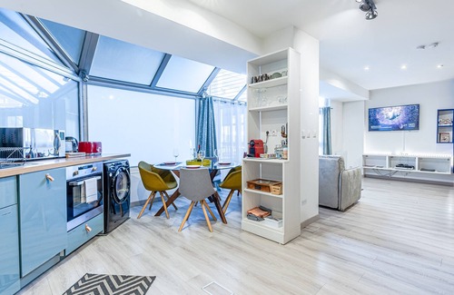 Metz-Centre – Ancienne Ville Apartment | Rock in Share - Suite "Comme à Venise"