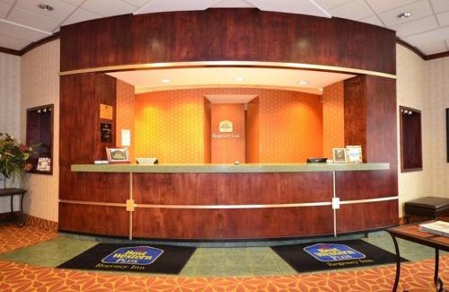 Marshalltown Hotel | Rock Island Inn & Suites Marshalltown