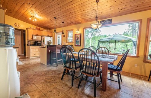 Bancroft Cottage | Rock Lake House Lakefront Retreat