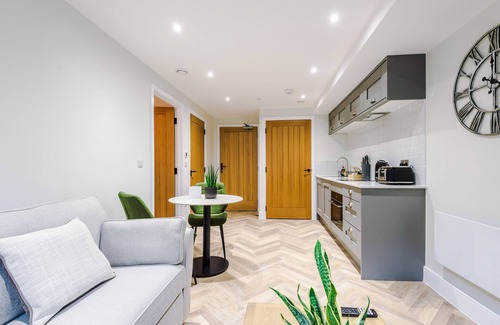 Stoney Middleton Apartment | Rock Mill | Deluxe 1-Bed Apartment