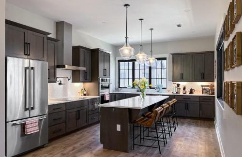 Old Town Ski Chalet | Rock n Stars Chalet townhouse
