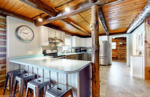 Rock Stream House | Rock Stream Sanctuary