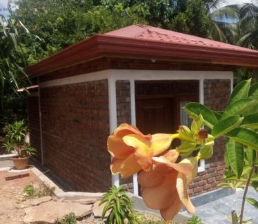 Mihintale Bed & Breakfast | Rock Villa Relax City Resort