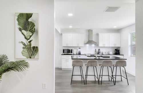 Pinewood Park House | Rockaway Beach House