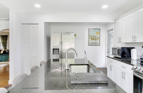 Pinewood Park House | Rockaway Beach House