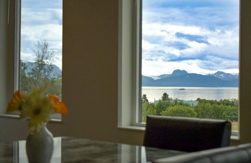 Kachemak House | Rockfish Retreat at Kachemak Bay Kabins