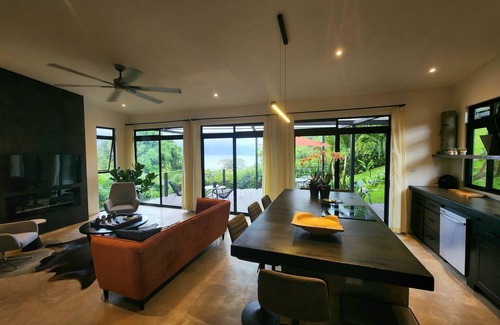 Canton Tilaran House | ROCKSTAR! modern luxury lake view home.