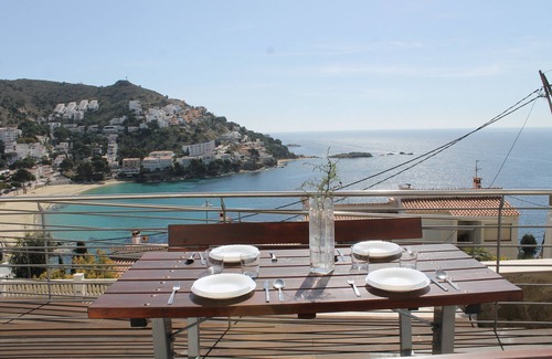 Almadraba-Canyelles Apartment | Rodas II - Three Bedroom Apartment, Sleeps 6