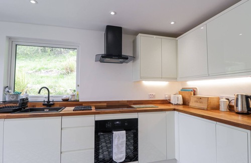 Nostie Cottage | RODDY'S COTTAGE, pet friendly, character holiday cottage in Glenelg