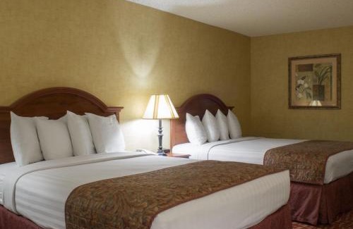 Grand Forks Hotel | Rodeway Inn Columbia Mall Loop