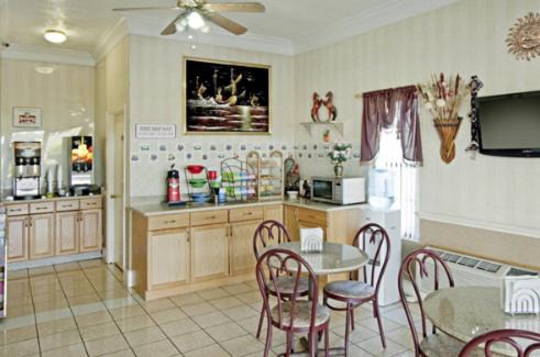 Canton Hotel | Rodeway Inn
