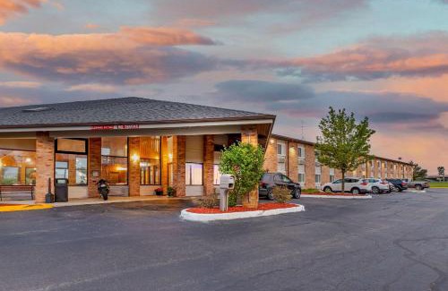 Coopersville Hotel | Rodeway Inn