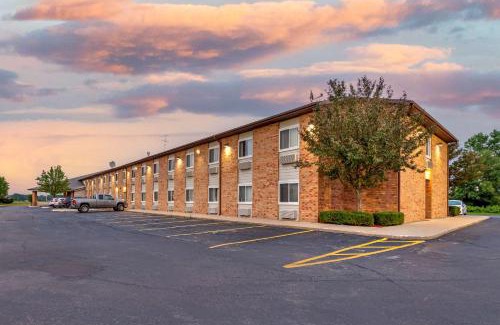 Coopersville Hotel | Rodeway Inn