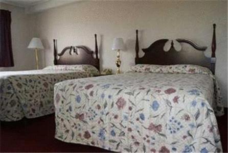 Syracuse Hotel | Rodeway Inn