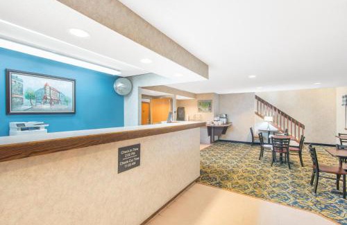 Webster Crossing Hotel | Rodeway Inn