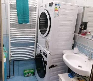 Zruc nad Sazavou House | Rodinný půldomek s vybavením a bazenem