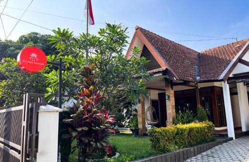 Hegarmanah Bed & Breakfast | Roemah Renjana Bandung