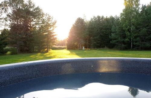 Anija Parish House | Roheluse metsamaja with hot tub and sauna