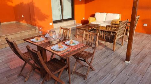 Granadilla de Abona Apartment | Romántico apartamento, piscina y BBQ en Playa La Tejita