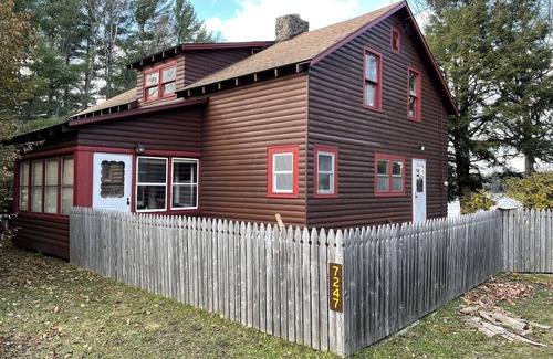Cranberry Lake Cabin | Romancing The Lake!