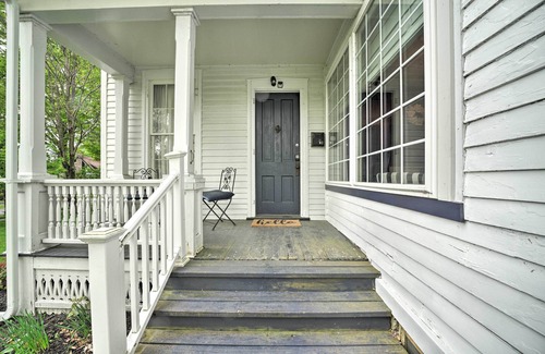 Westfield Apartment | Romantic Apt Near Wineries, Golf & Lake Erie!