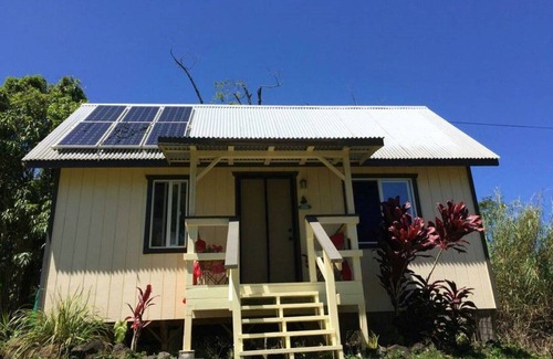Orchidlands Estates Cabin | Romantic Cabin on a gated aquaponics farm centrally located for exploring.