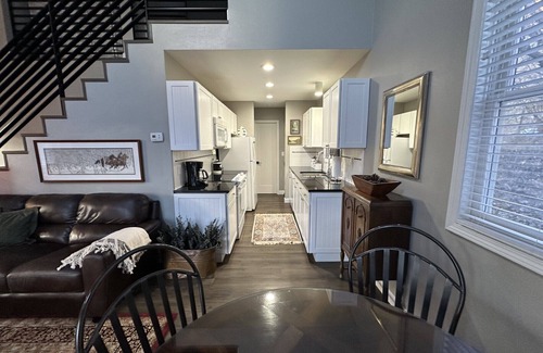 Durango - Purgatory House | Romantic Cottage on Private Acreage 5 min. to Downtown- Incredible Views