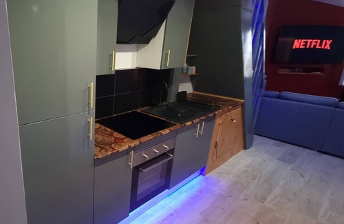 Pignans Apartment | Romantic experience - Air-conditioned - 30 min from the sea. Ideal for a couple!