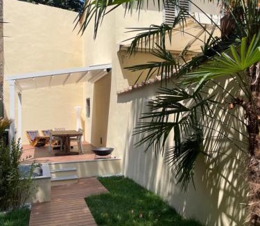 Santo Spirito Apartment | Romantic Florence Getaway