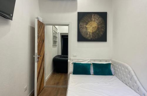 Santo Spirito Apartment | Romantic Florence Getaway