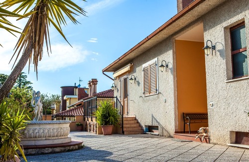 Loreto Apartment | Romantic honeymoon lacation studio for couples in love