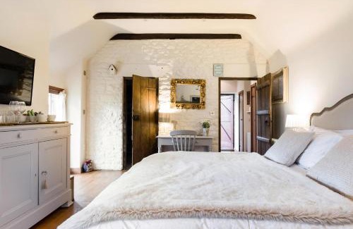 Rode House | Romantic Little House near Bath