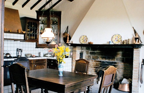 Passignano sul Trasimeno Apartment | Romantic located vacation flat above the Trasimeno Lake