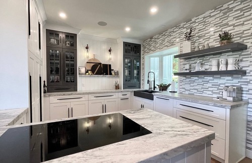 Yountville House | Romantic Luxury 3-BR Modern Farmhouse with EVERYTHING. In Charming Yountville