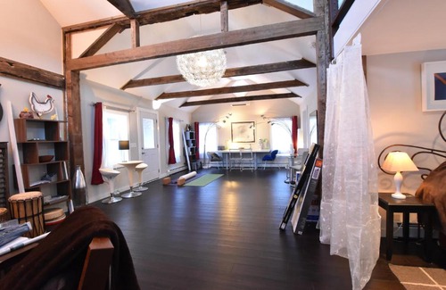 Lake Hill House | Romantic, Magical Cottage in Catskills nr Woodstock