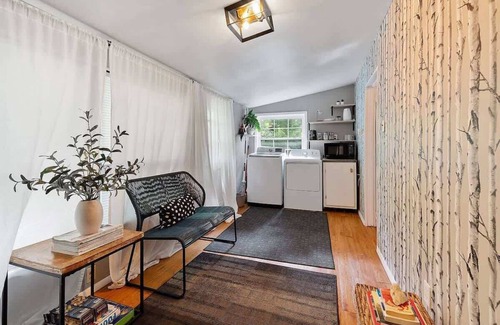 Pocono Pines House | Romantic Pet-Friendly Bungalow